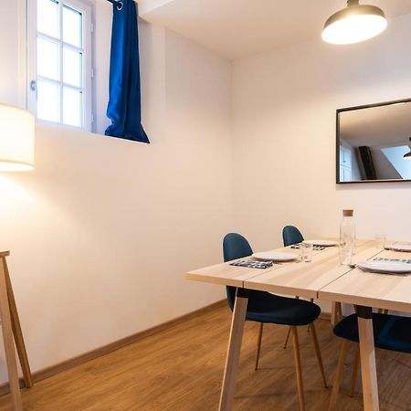 Appartement Coeur De Ville - Au Calme - Wifi - Four, Lave-Seche Linge Pau Luaran gambar