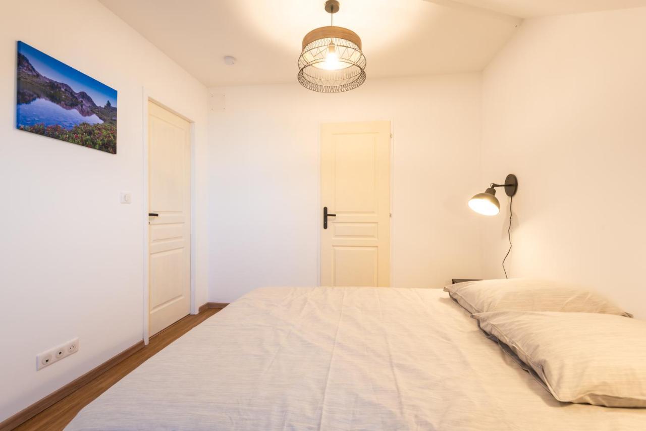 Appartement Coeur De Ville - Au Calme - Wifi - Four, Lave-Seche Linge Pau Luaran gambar